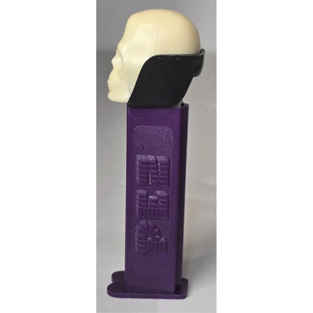 VINTAGE PEZ 